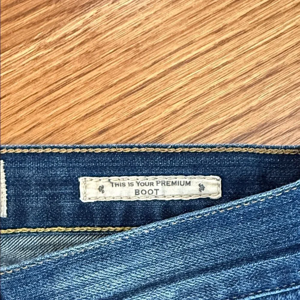 New York & Company Bootcut Jeans Dark Wash Raw Hem Size 8/29